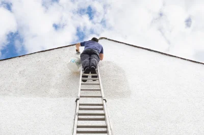 Peinture extérieure à Saint-Pierre-la-Cour — façades et ravalement